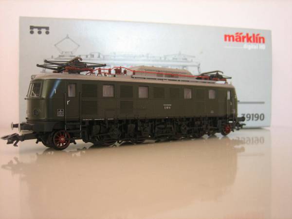 Märklin H0 39190 E-Lok BR 19 digital OVP Neu