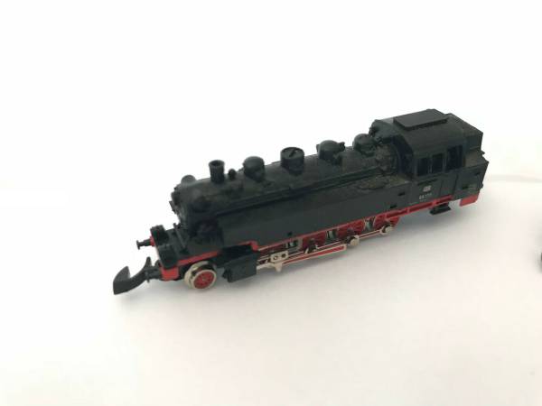 Märklin Spur Z Dampflok + 5 Waggon  Güterwagen EAOS 4