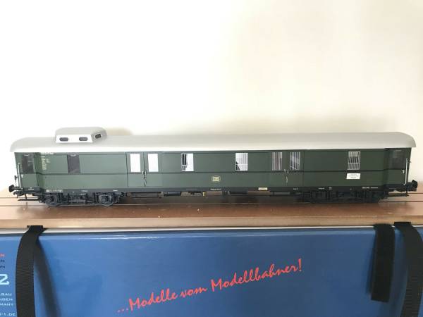 KM1 203606 Packwagen Spur 1 Einheits-Gepäckwagen: Pw4ü 36/Pw4ü 37 wie neu 1