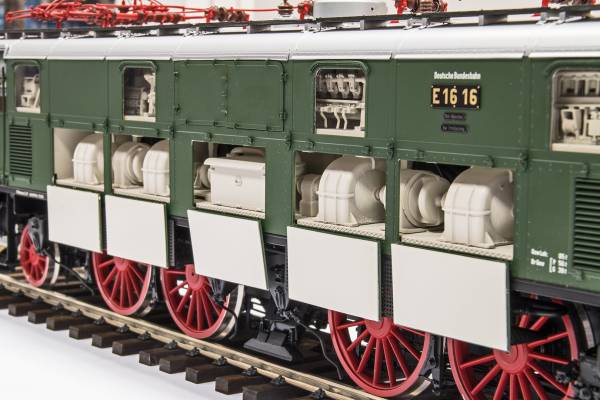 KM1 Spur 1 E-Lok E16 BR116 E 16 digital Sound neu Finescale Ausführung