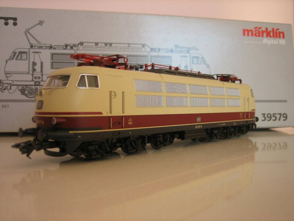 Märklin H0 39579 BR 103 bewegliche Stromabnehmer OVP