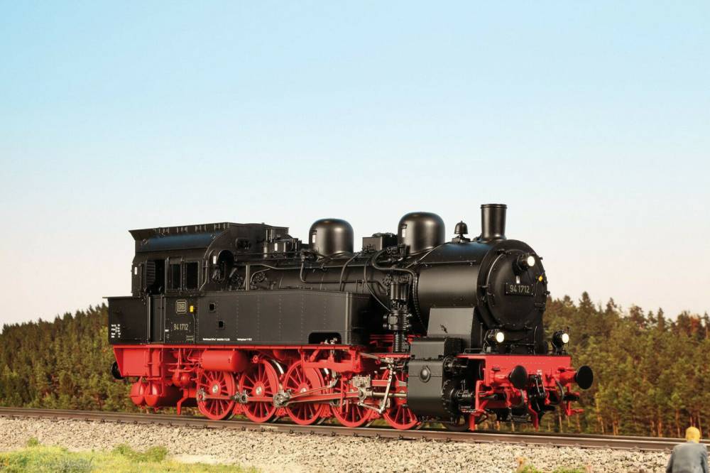 KM1 BR 94 Dampflok 2. Serie digital verschiedene Varianten BR94 Märklin Kiss OVP