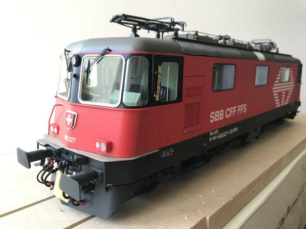 Kiss Spur 1 E-Lok Re 4/4 Sondermodell Digital Sound 4.0 für Märklin KM1 neu OVP 4