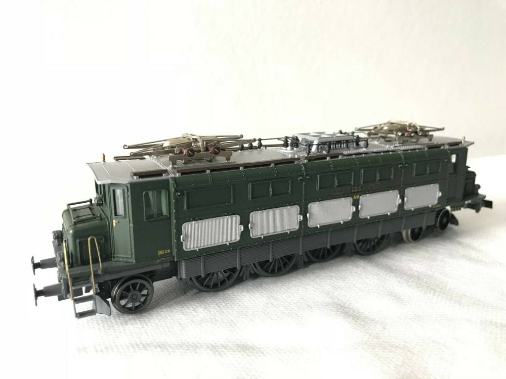 Liliput L114714 H0 Elektrolokomotive Ae 4/7 Gleichstrom DC Neuzustand  2