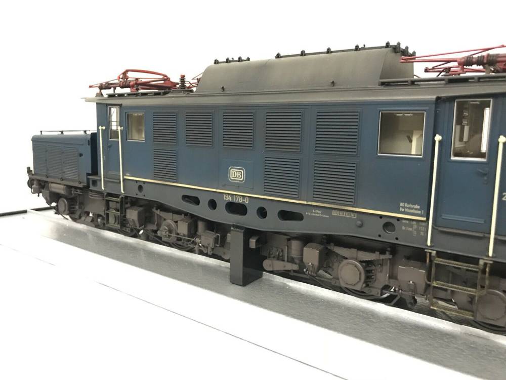 HÜBNER SPUR 1 KROKODIL E194 blau gealtert digital Sound OVP Märklin 5