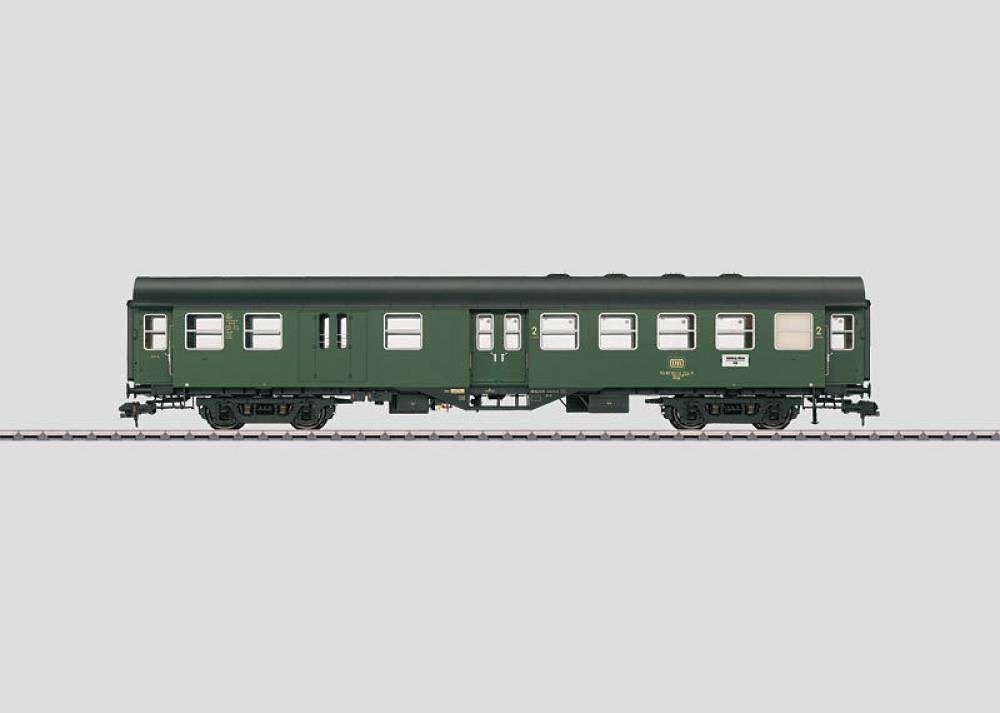 Märklin 58167 Spur 1 Personenwagen + Gepäckabteil mit Innenbeleuchtung und OVP