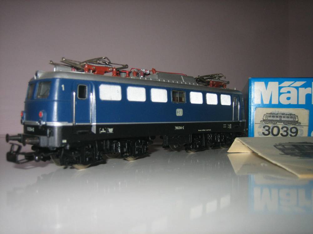Märklin H0 3039 BR 110 E-Lok blau Originalverpackung