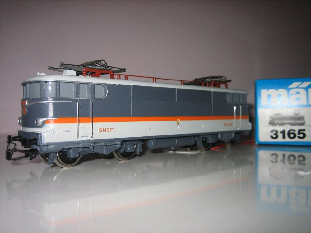 Märklin H0 3165 SNCF E-Lok Neuzustand Originalverpackung