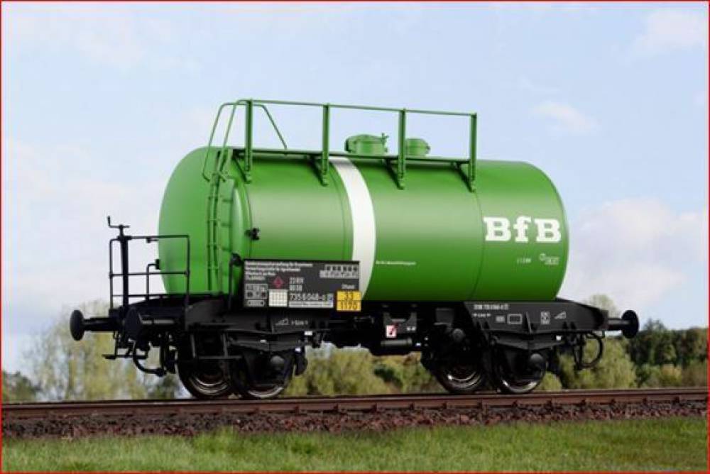 Kiss Spur 1 Kesselwagen Tankwagen BFB mit weisser Bauchbinde Sondermodell neu