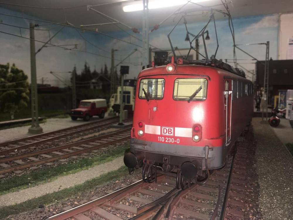 Kiss Spur 1 E-Lok E 110 230-0 digital 243111 gealtert Sound für Märklin KM1 OVP