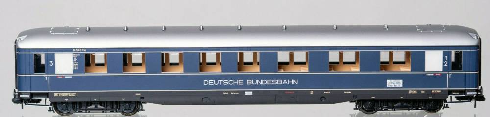 Märklin 58131 Schürzen-Schnellzugwagen Waggon Neuzustand OVP