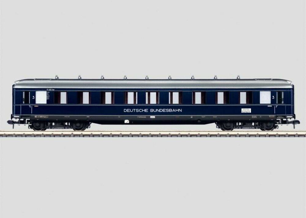 Märklin 58132 Schürzen-Schnellzugwagen Waggon Neuzustand OVP