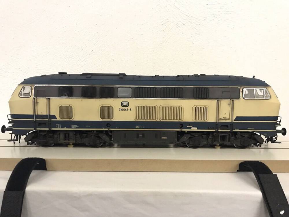 KM1 Spur 1 Diesellok 101617 V160 BR216 045-5 gealtert Becasse ESU 5.0 Decoder  V 160 BR216