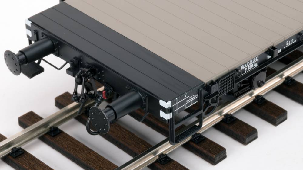 KM1 Spur 1 Güterwagen Flachwagen Linz ohne Bremserbühne 1:32
