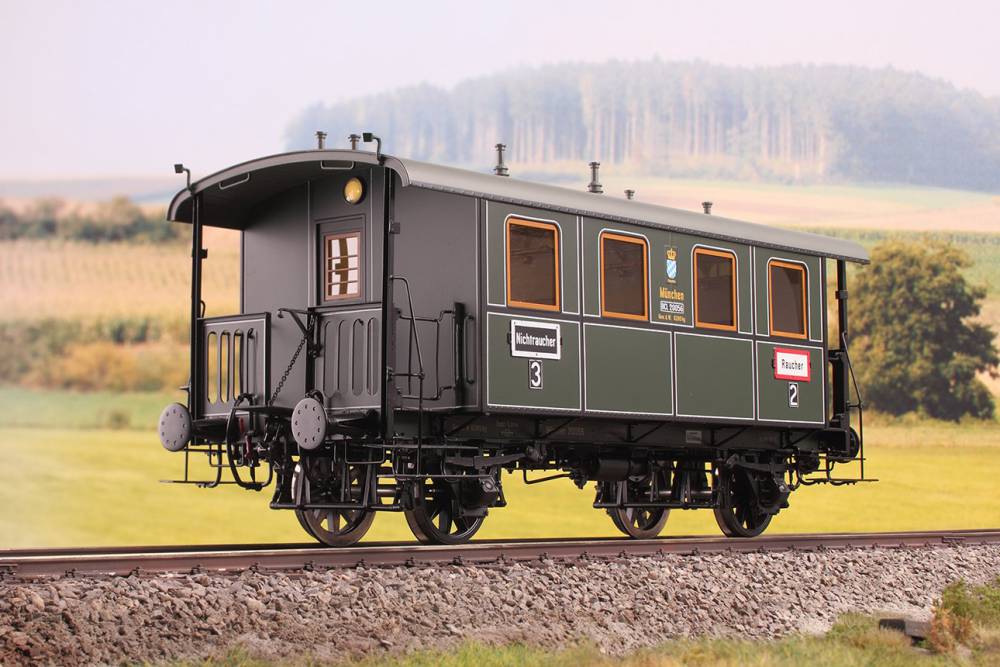 KM1 Spur 1 DB Lokalbahnwagen Set mit Packwagen KPEV NEM für Märklin Kiss - 2.Serie